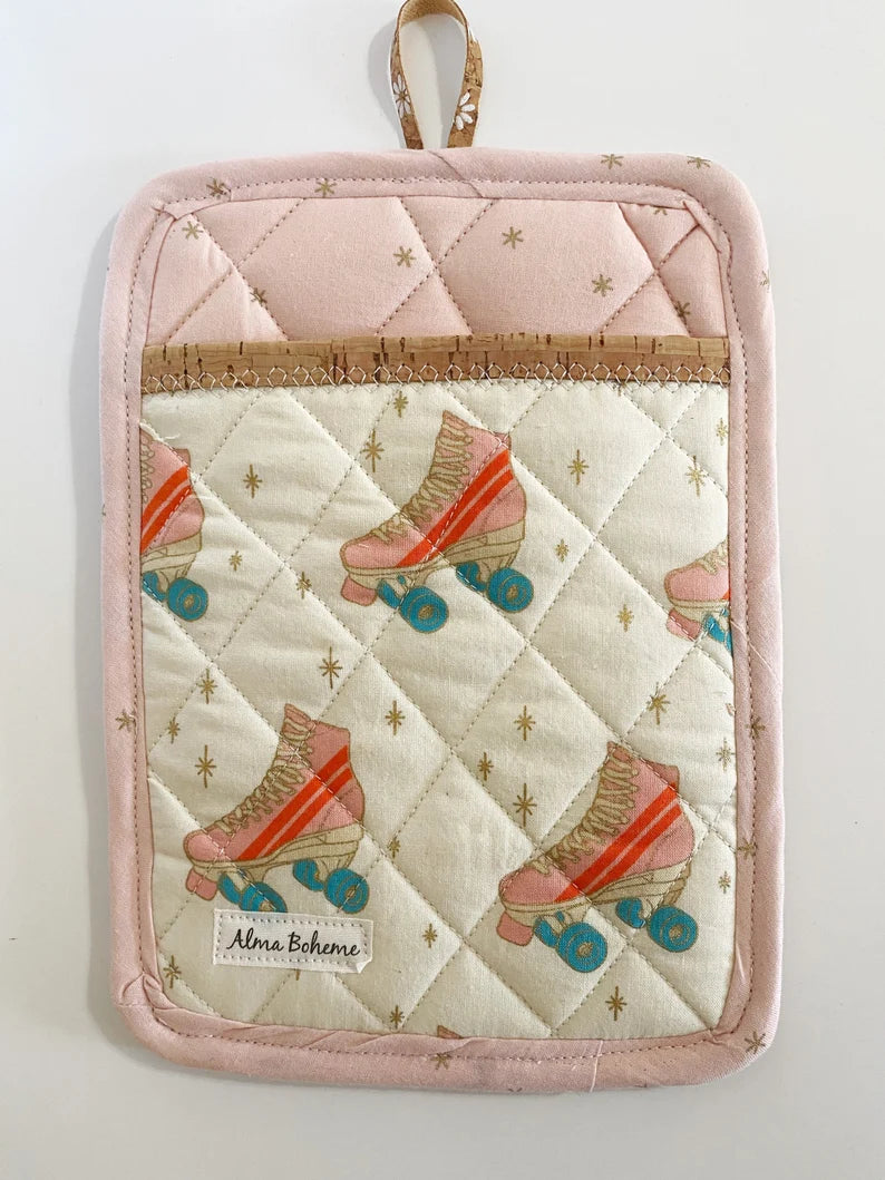 Alma Boheme Handmade Cork & Cotton Sustainable Potholder with Pocket